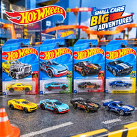 Hot Wheels Porsche 904 Carrera GTS & Die-Cast Model Car Set